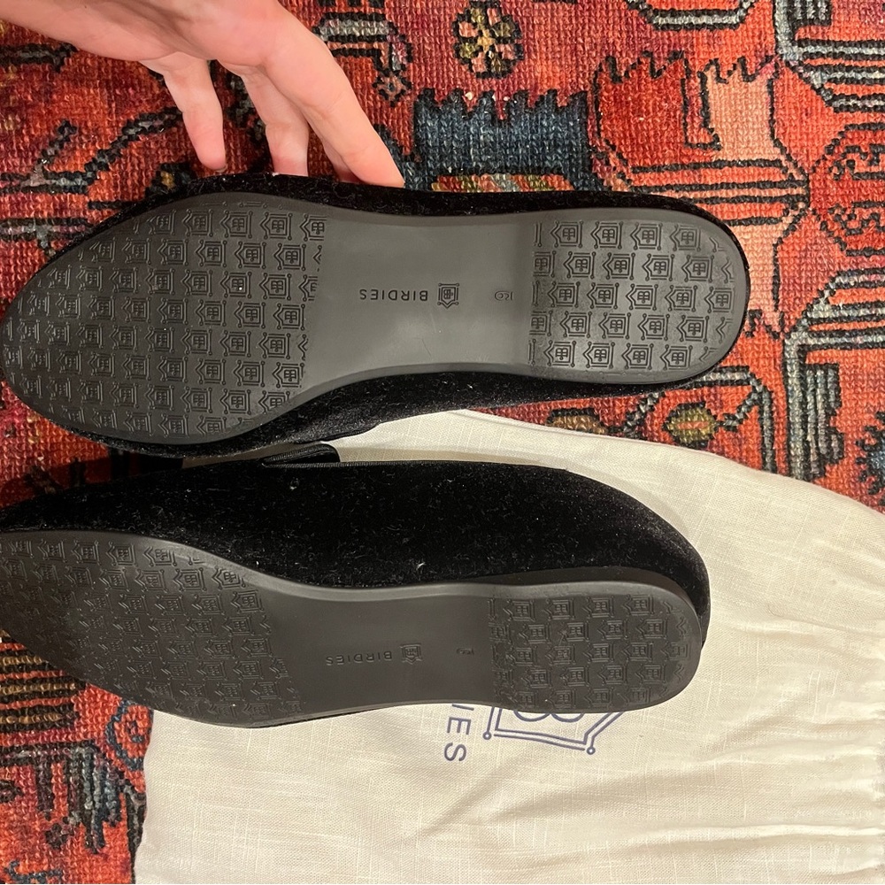 Birdies Women's Black Velvet Loafers NWOT - Picture 3 of 3